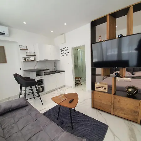 Apartmani Lavin Malinska Extérieur photo