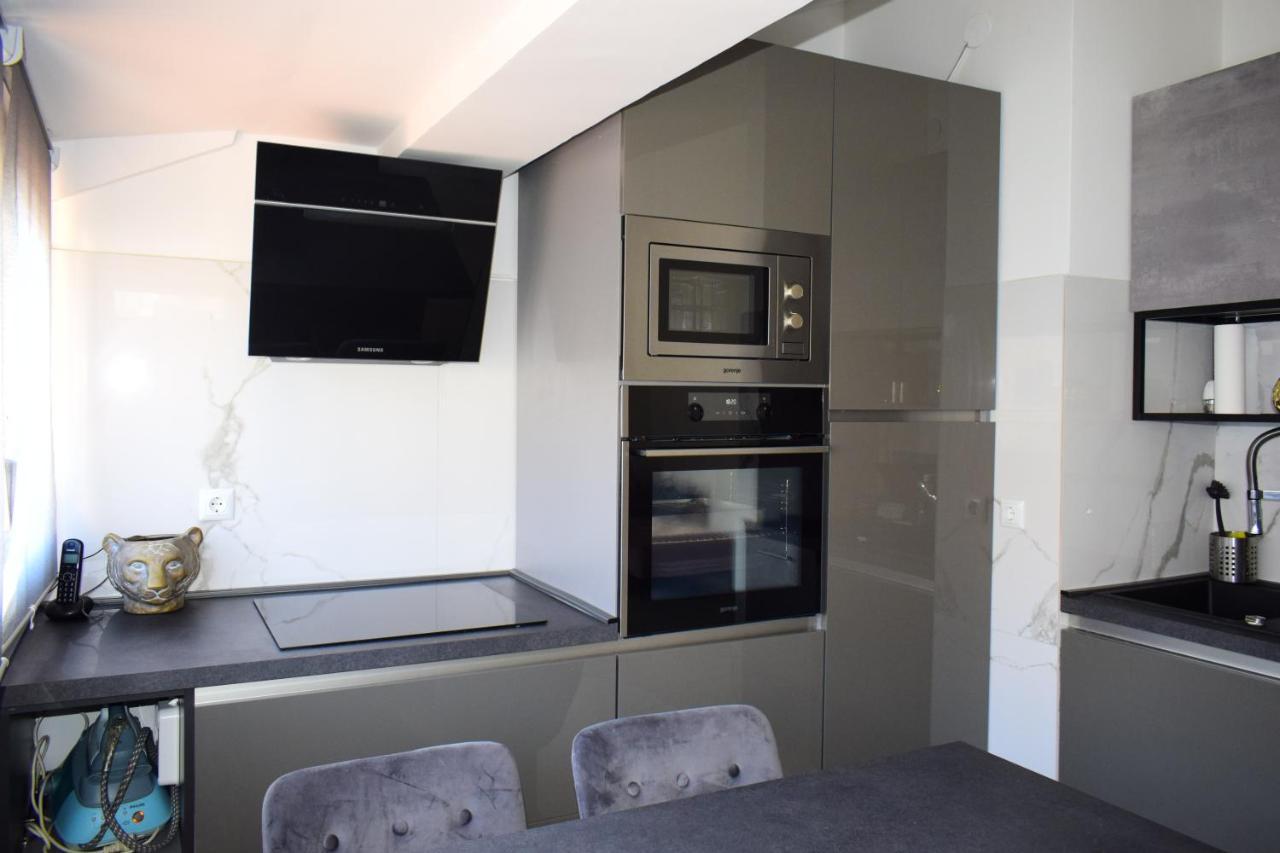Lavin Apartment